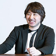 takashi_maeda_tri.png