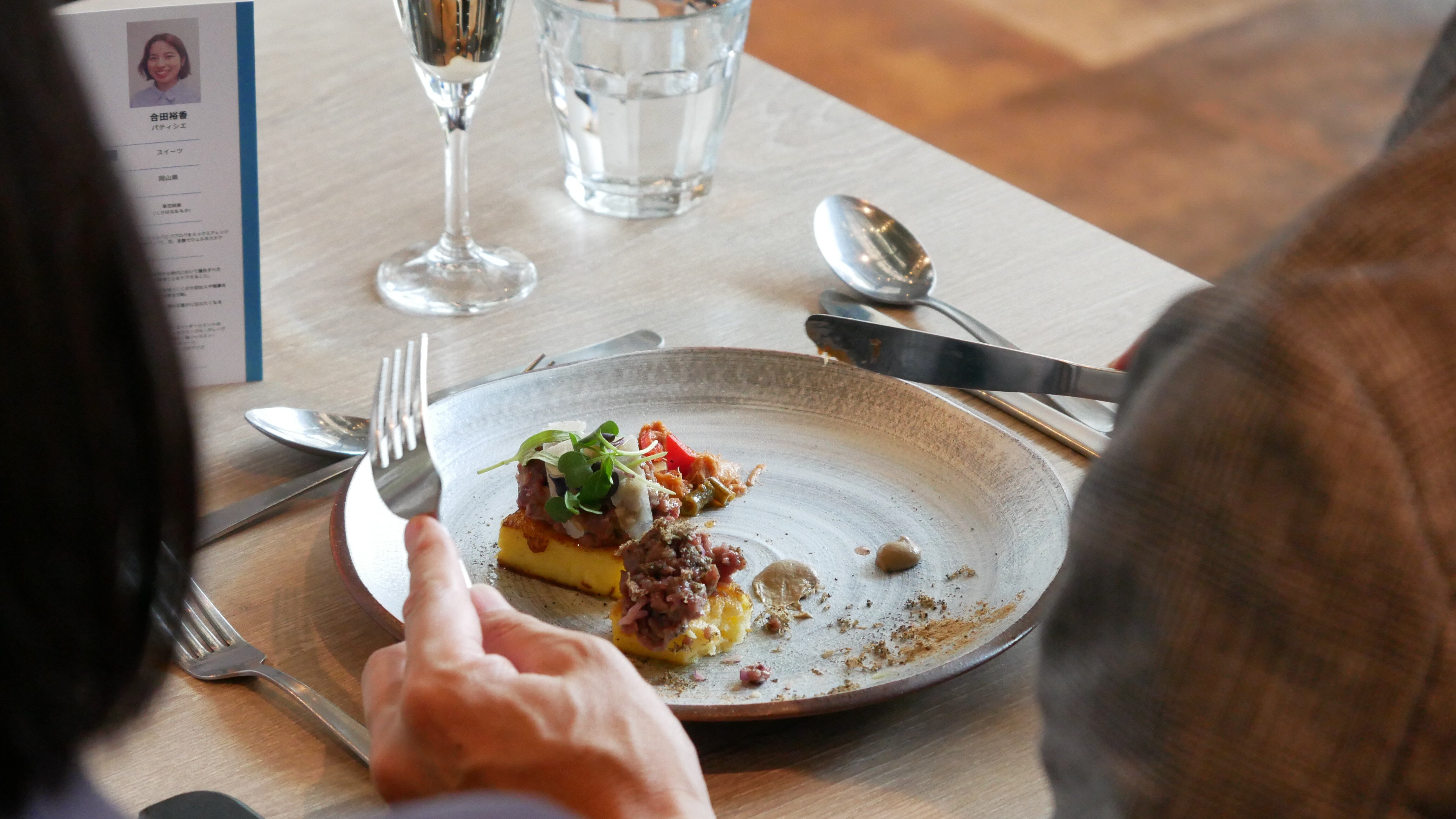 15_nexttable_dinning_02.JPG